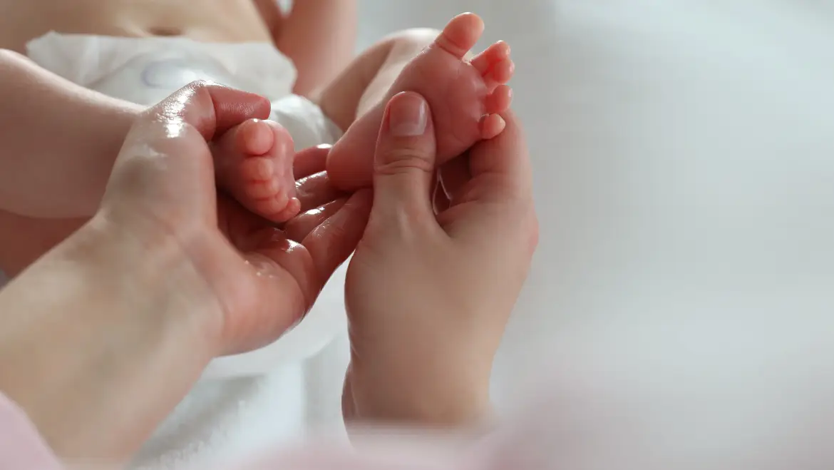 Is Olive Oil Good for Baby Massage? What Paediatricians Want Parents to Know