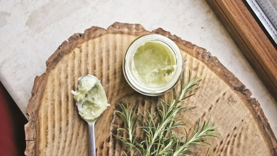 DIY Olive Oil Hair Mask: 4 Simple Recipes to Make at Home