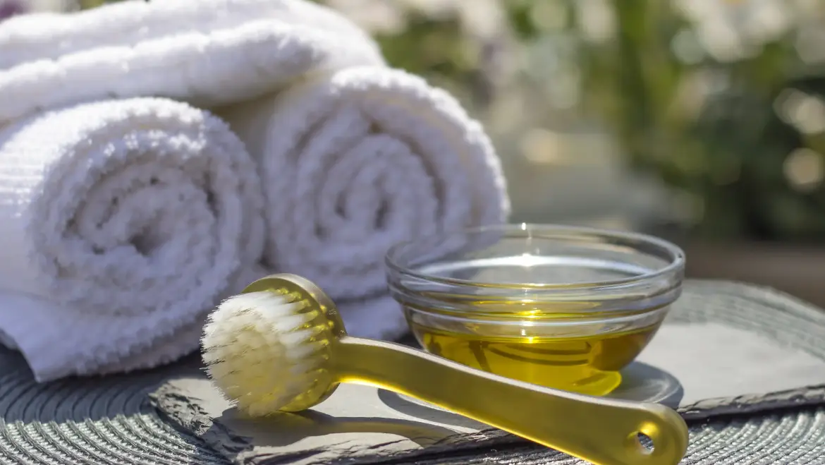 Oil for Glowing Skin: How to Use Olive Oil on Your Face and Body